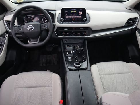 Certified 2025 Nissan Rogue SV AWD/4WD image 13
