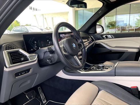 Used 2024 BMW X7 M60i w/ Executive Package image 14