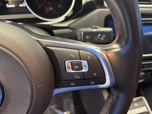Used 2017 Volkswagen Jetta GLI FWD image 16