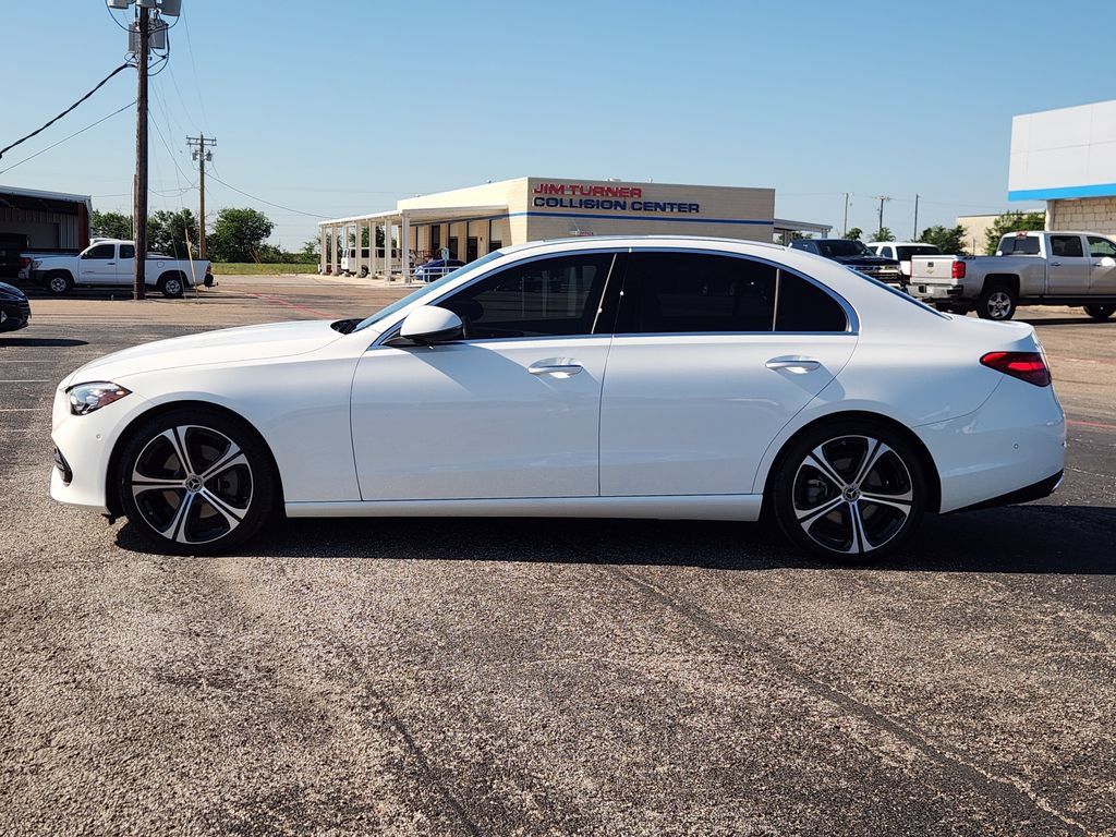 Used 2025 Mercedes-Benz C 300 Sedan image 4