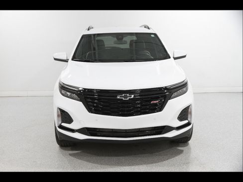 Certified 2024 Chevrolet Equinox RS FWD image 2