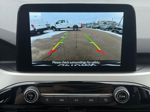 Certified 2022 Ford Escape SE w/ SE Sport Appearance Package image 21