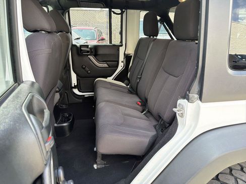 Used 2017 Jeep Wrangler Unlimited Sport AWD/4WD image 20