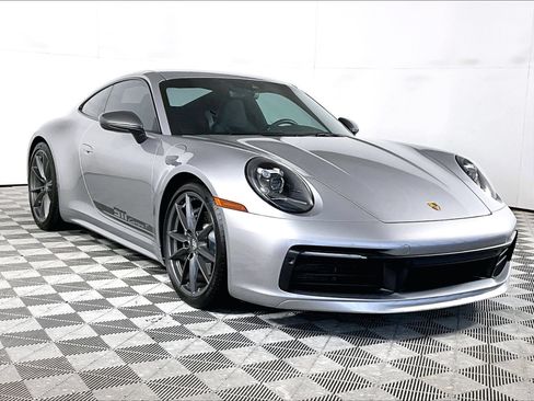 Certified 2024 Porsche 911 Carrera T RWD image 7