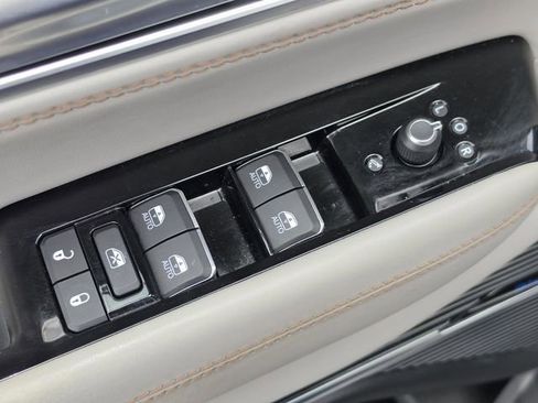 Used 2022 Jeep Grand Wagoneer Series II w/ Flexible Seating Group AWD/4WD image 23