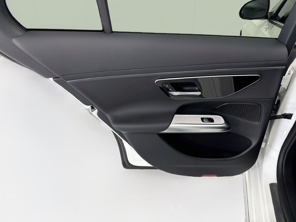 Certified 2024 Mercedes-Benz E 350 4MATIC Sedan image 25