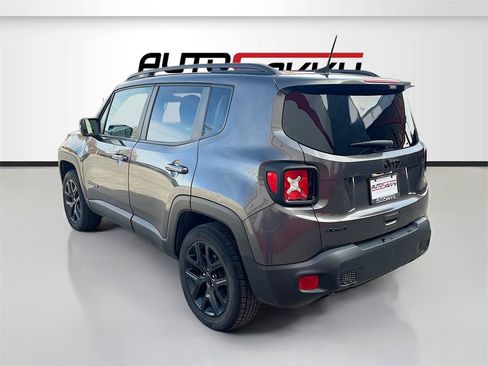 Used 2019 Jeep Renegade Altitude w/ Quick Order Package 2XM image 5
