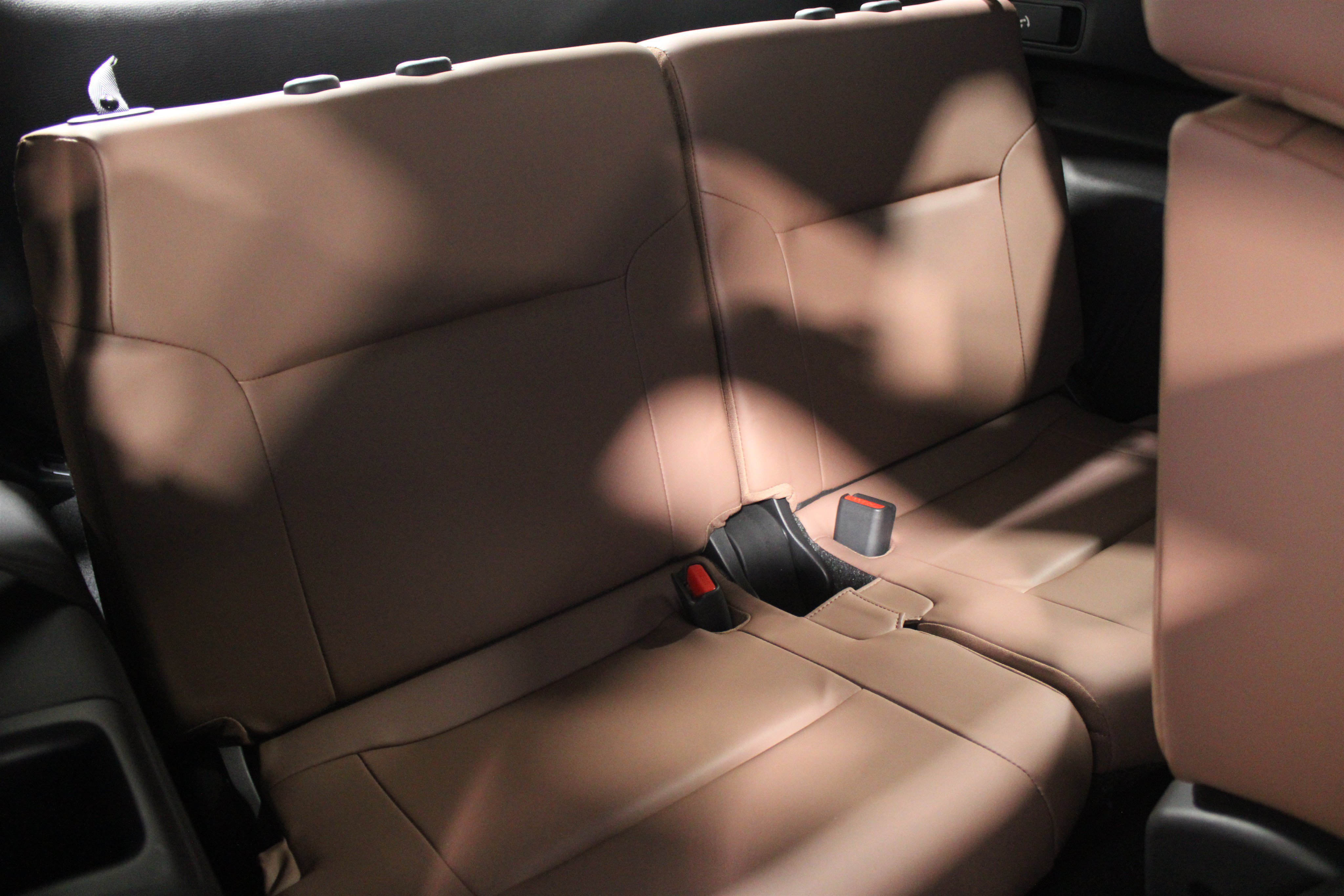 Used 2025 Mitsubishi Outlander AWD image 34