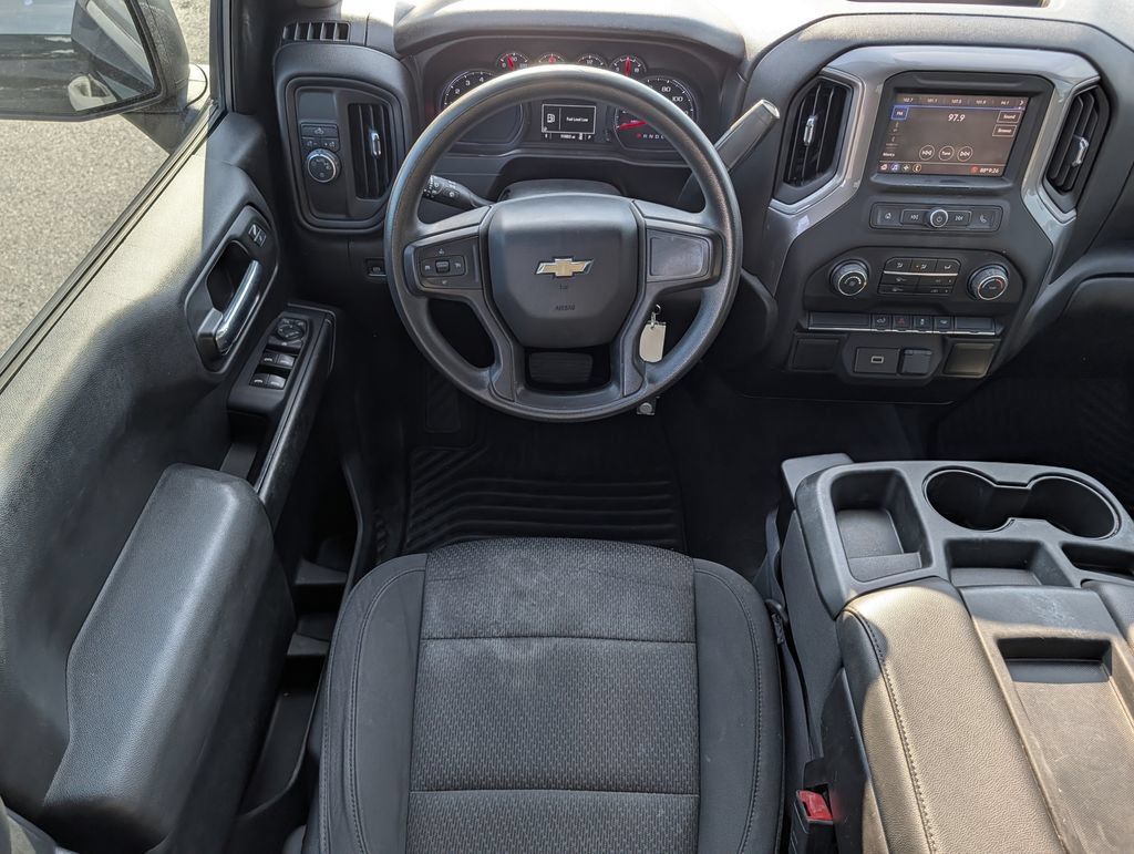Used 2020 Chevrolet Silverado 1500 Custom w/ Custom Value Package RWD image 12