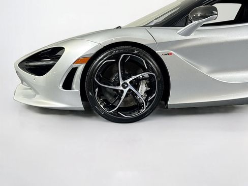 Used 2024 McLaren 750S RWD image 27