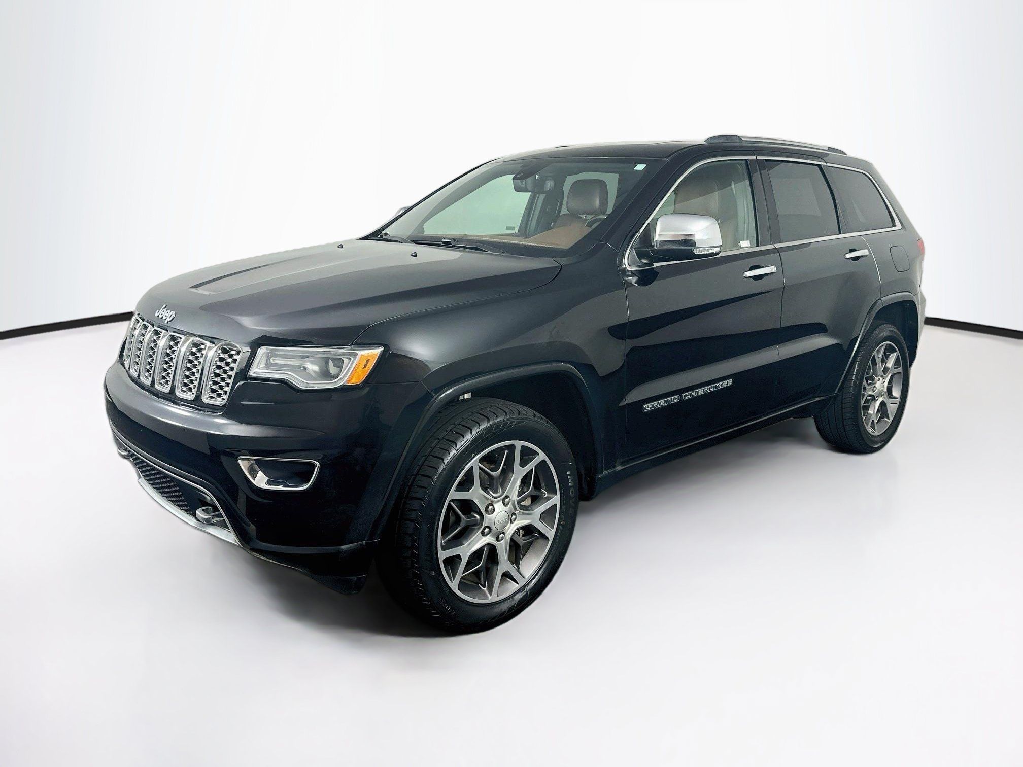 Used 2020 Jeep Grand Cherokee Overland AWD/4WD image 3