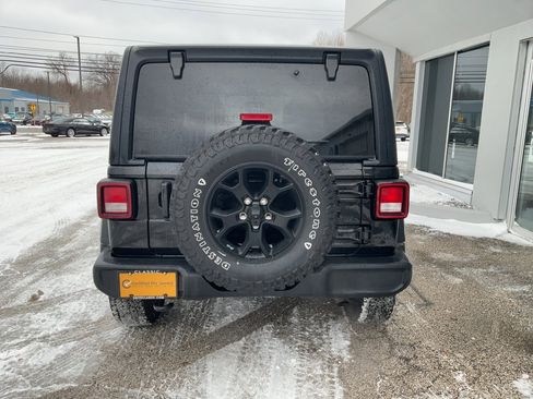 Used 2021 Jeep Wrangler Willys image 6