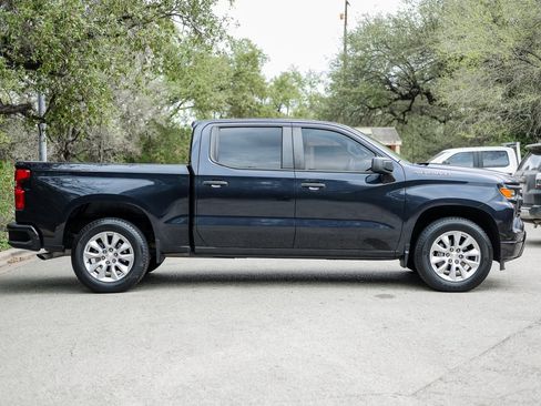 Used 2022 Chevrolet Silverado 1500 Custom image 7