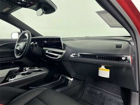 Used 2026 Cadillac Lyriq Sport image 30