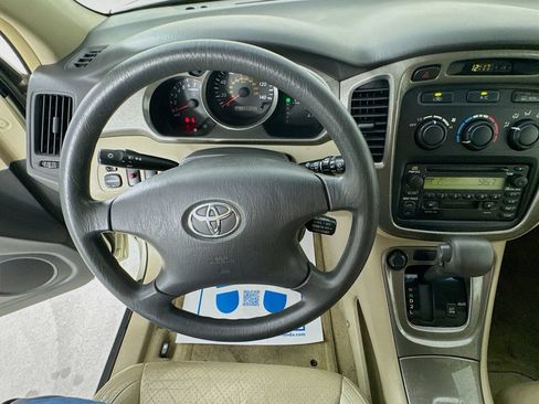 Used 2002 Toyota Highlander 2WD V6 w/ Convenience Pkg image 13