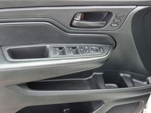 Used 2023 Honda Odyssey Sport image 16