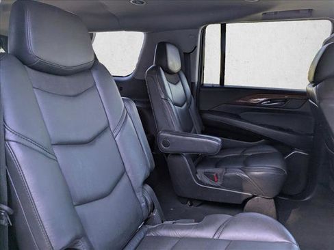 Used 2018 Cadillac Escalade ESV Premium Luxury image 20