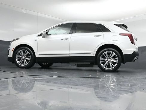 Used 2024 Cadillac XT5 Premium Luxury w/ LPO, Floor Liner Package AWD/4WD image 39