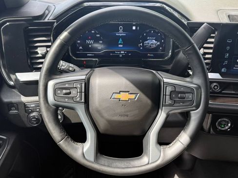 Used 2023 Chevrolet Silverado 1500 LT AWD/4WD image 16
