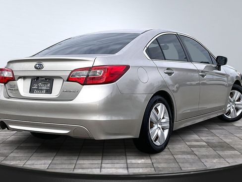 Used 2016 Subaru Legacy 2.5i image 2