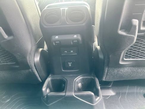 Used 2020 Jeep Gladiator Rubicon w/ Dual Top Group AWD/4WD image 15