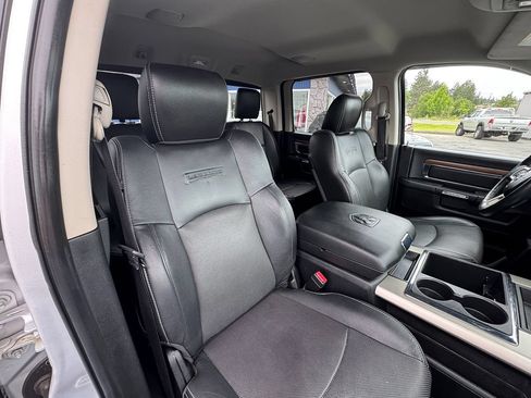 Used 2014 RAM 1500 Laramie w/ Convenience Group AWD/4WD image 27