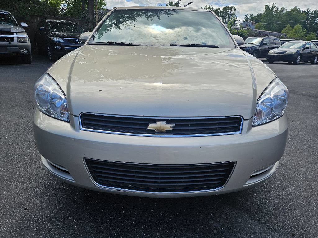 Used 2009 Chevrolet Impala LT FWD image 4