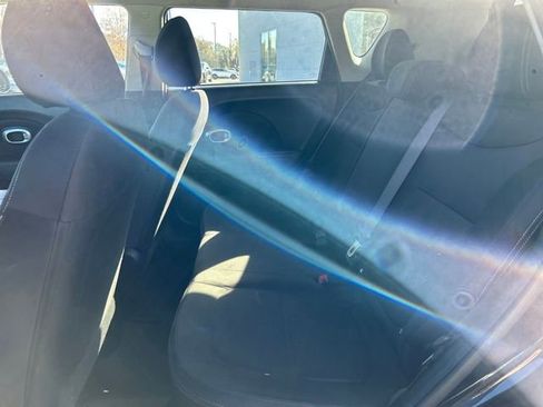 Used 2016 Kia Soul image 14