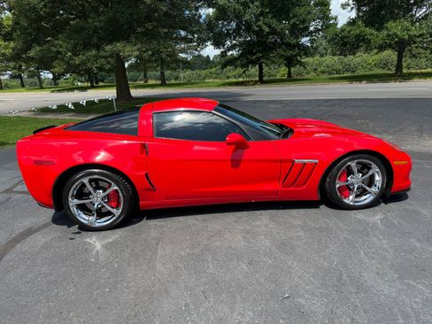 Used 2010 Chevrolet Corvette Grand Sport RWD image 11