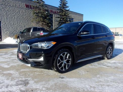 Used 2021 BMW X1 xDrive28i image 2