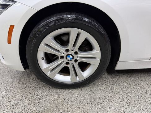Used 2018 BMW 330i xDrive Sedan AWD/4WD image 35