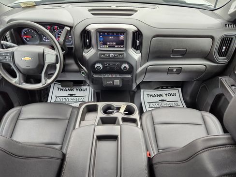 Used 2024 Chevrolet Silverado 2500 W/T w/ WT Convenience Package image 15