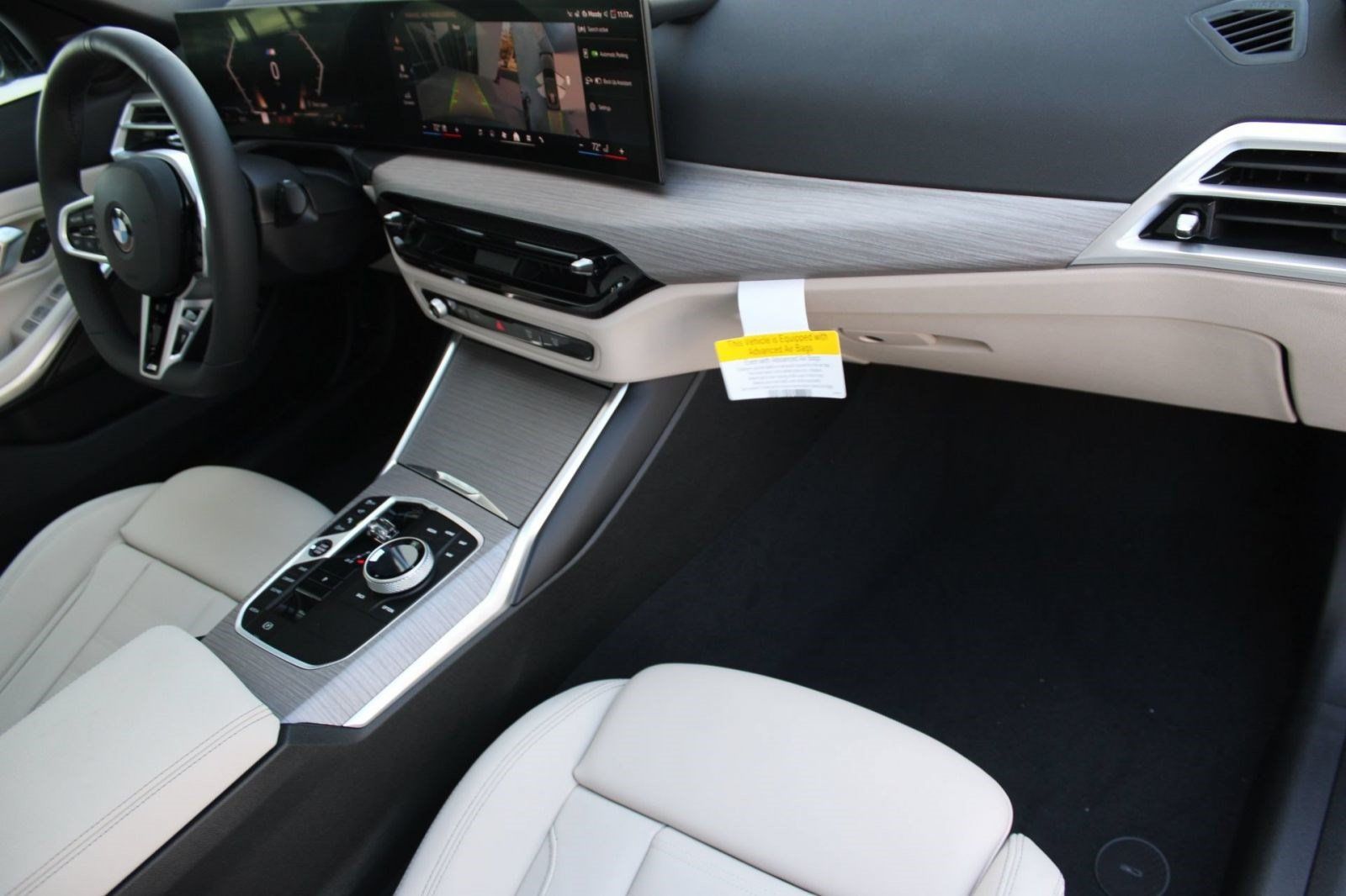 Used 2026 BMW 330i Sedan w/ M Sport Package RWD image 33