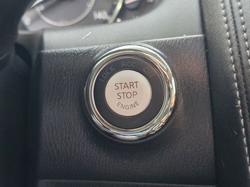 Used 2020 Nissan Armada Platinum w/ Interior Lighting Package image 39