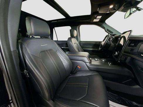 Certified 2024 Ford Expedition Max Platinum image 31
