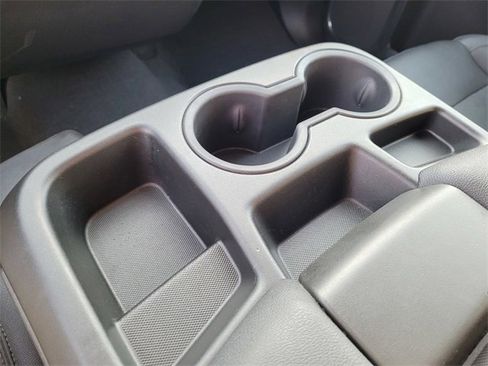 Used 2024 GMC Sierra 1500 SLT image 17