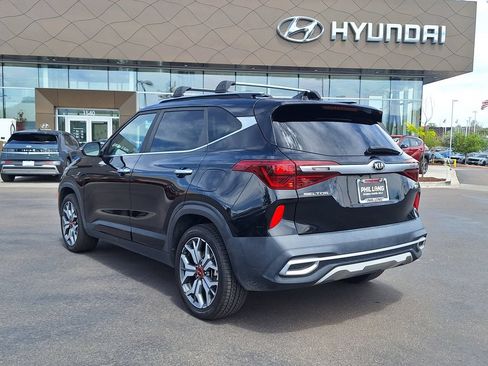 Used 2021 Kia Seltos SX w/ SX Sunroof Package AWD/4WD image 5