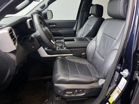 Used 2025 Toyota Sequoia Platinum AWD/4WD image 9