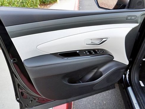 New 2026 Hyundai Tucson Limited image 29