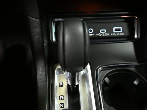 Used 2024 Subaru Ascent Premium w/ Convenience Package image 28