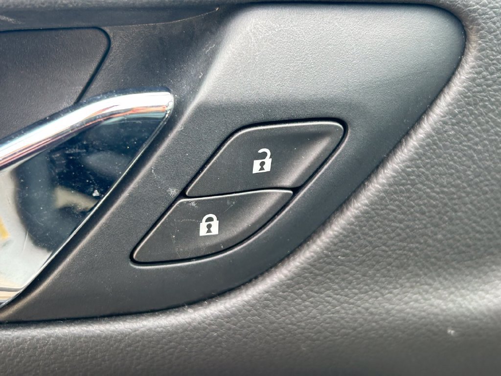 Used 2020 GMC Acadia SLT FWD image 26