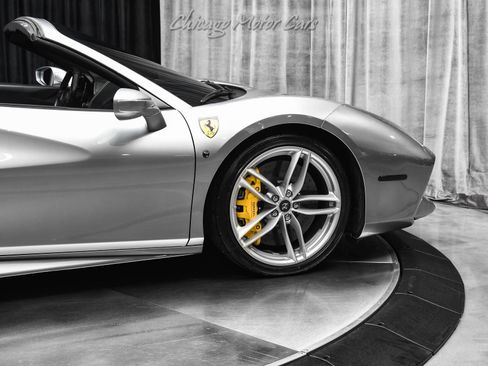 Used 2017 Ferrari 488 Spider image 50