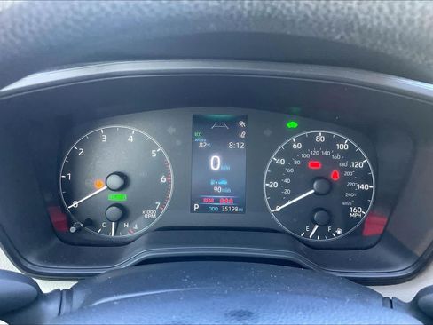 Used 2025 Toyota Corolla LE FWD image 24