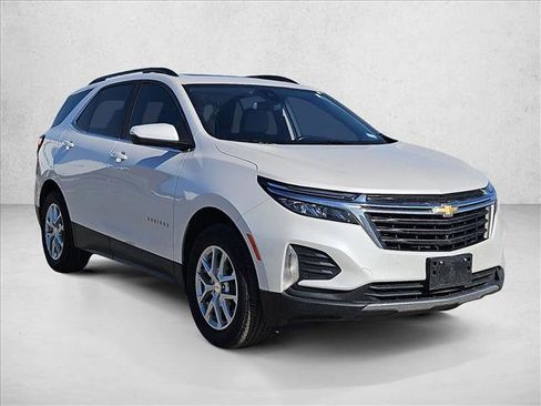 Used 2022 Chevrolet Equinox LT image 3