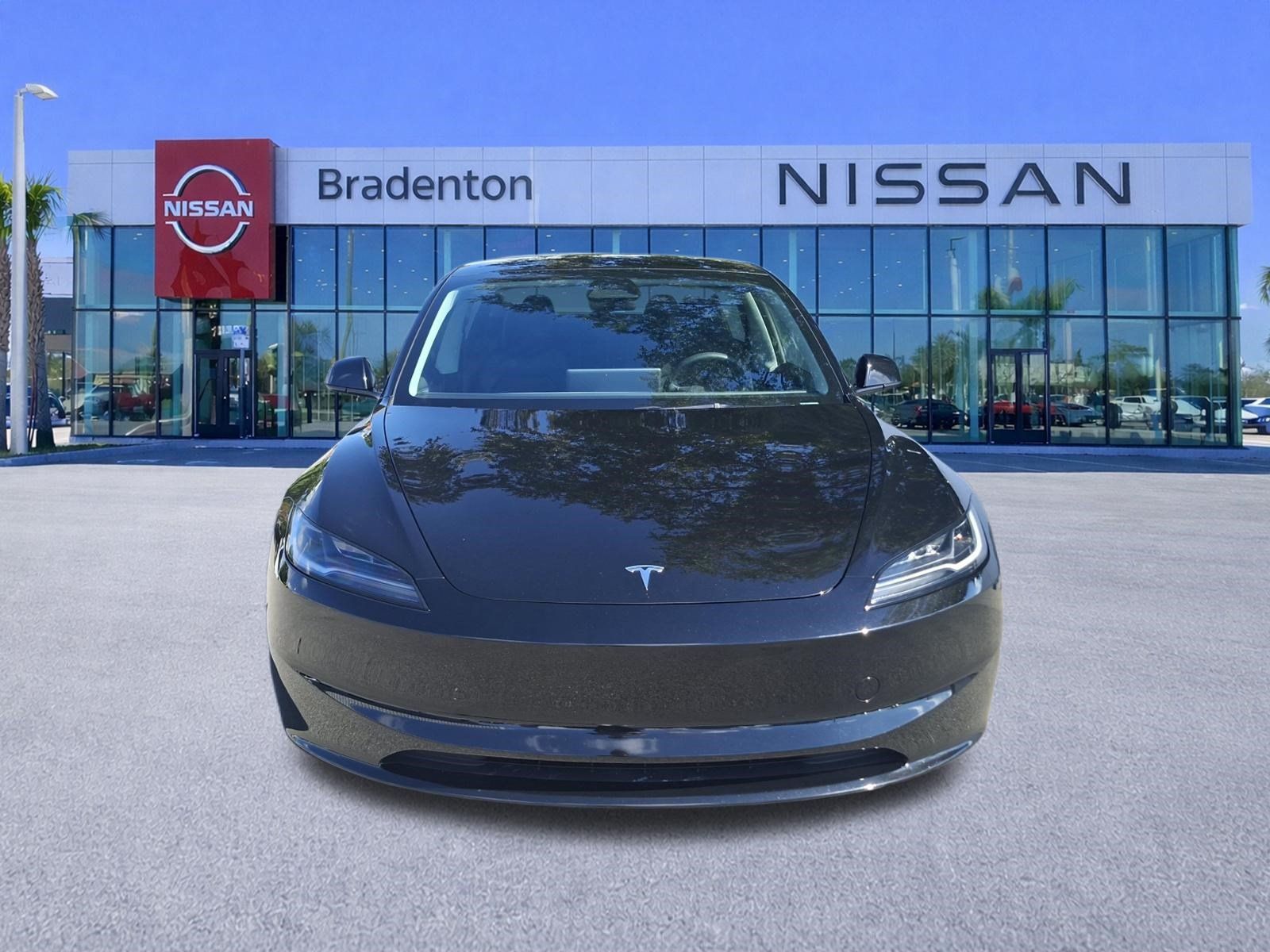 Used 2025 Tesla Model 3 Long Range RWD image 2
