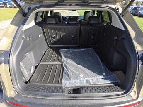 Certified 2025 MAZDA CX-50 2.5 Turbo w/ Accent Package image 19