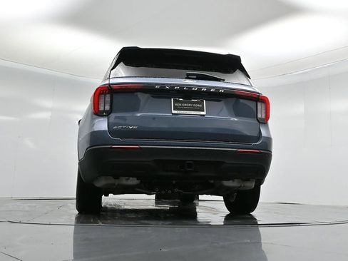 Used 2025 Ford Explorer Active image 48