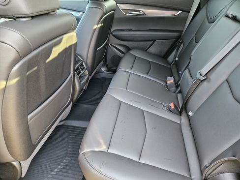 New 2026 Cadillac XT5 Luxury w/ LPO, Floor Liner Package image 19