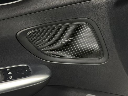Used 2023 Mercedes-Benz C 300 Sedan image 23