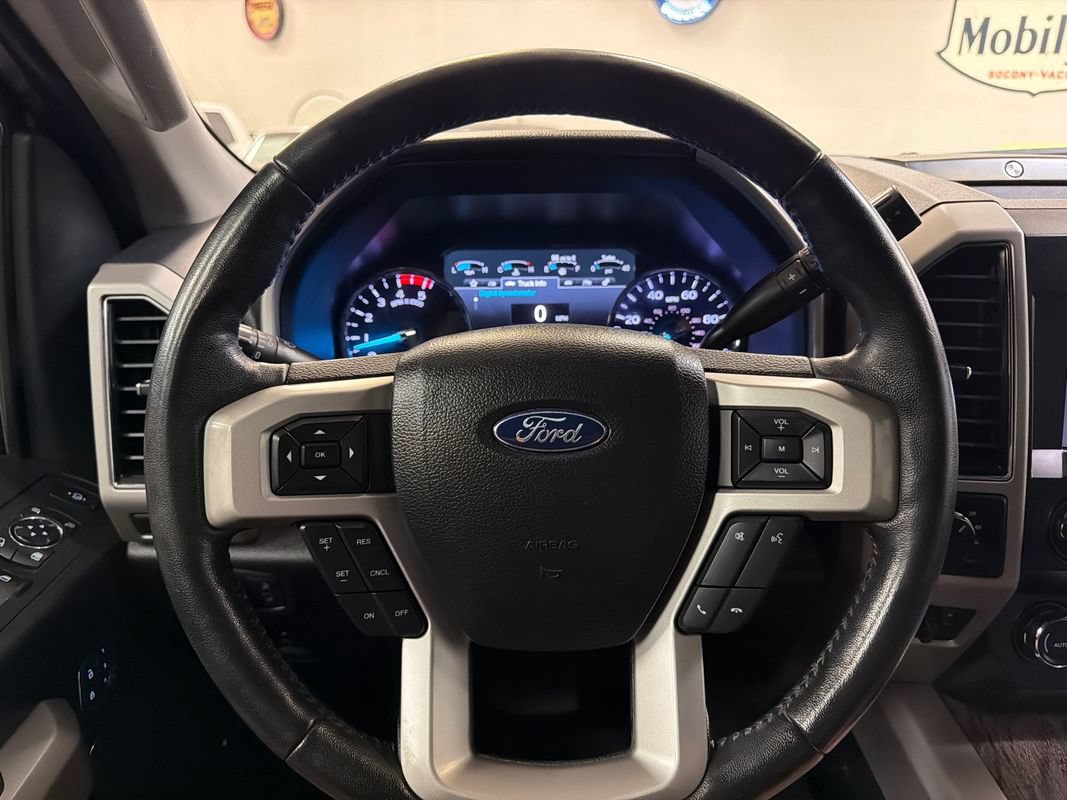 Used 2019 Ford F250 Lariat w/ Lariat Ultimate Package AWD/4WD image 17